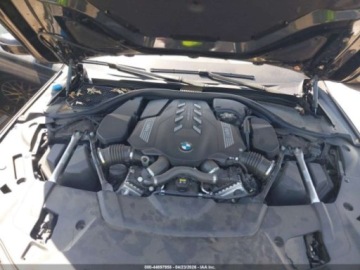 BMW Seria 7 G11-G12 2021 BMW Seria 7 750I XDrive 2021 4.4 Benzyna 523KM, zdjęcie 8