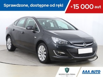Opel Astra J Sedan 1.4 Turbo ECOTEC 140KM 2014 Opel Astra 1.4 T, Salon Polska, Navi, Klima