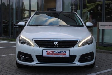 Peugeot 308 II SW Facelifting 1.2 PureTech 110KM 2019 Peugeot 308 EXECUTIVE, zdjęcie 2