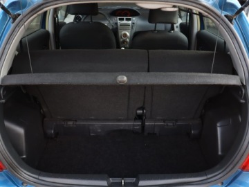 Toyota Yaris II Hatchback 5d 1.0 VVT-i 69KM 2010 Toyota Yaris 1.0 VVT-i, Klima, Klimatronic, zdjęcie 13