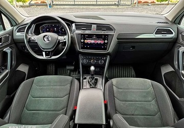 Volkswagen Tiguan II SUV 2.0 TDI 190KM 2020 Volkswagen Tiguan R-LINE 4MOTION DSG Navi Led 3xKlimatronik 2xPDC Alcantar, zdjęcie 13