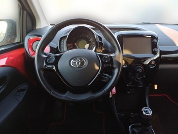 Toyota Aygo II Hatchback 5d 1.0 VVT-i 69KM 2017 Toyota Aygo 1.0 VVT-i Selection X-cite EU6 II (201, zdjęcie 14