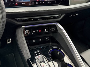 Audi Q5 II Q5-e Facelifting 2.0 50 TFSI e 299KM 2025 AUDI Q5 e-Hybrid quattro Suv 2.0 (299KM) 2025, zdjęcie 12