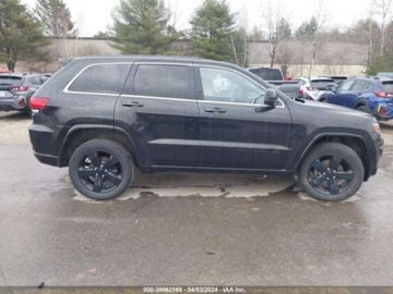 Jeep Grand Cherokee IV 2015 Jeep Grand Cherokee 2015 Jeep Grand Cherokee 4WD 4dr Altitude 3.6 Benzyna, zdjęcie 12