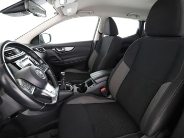 Nissan Qashqai II Crossover Facelifting 1.3DIG-T 140KM 2019 Nissan Qashqai navi klima auto grzane fotele, zdjęcie 12