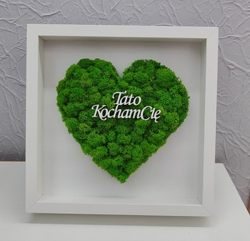 Сердце из мха, день матери, день отца, хроботек из мха, глубокая рамка, 25х25, рамка из березы