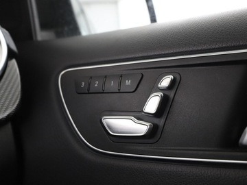 Mercedes Klasa B W246 Sports Tourer Facelifting 2.0 220 184KM 2018 Mercedes B 220 4x4 automat full LED navi klima, zdjęcie 34