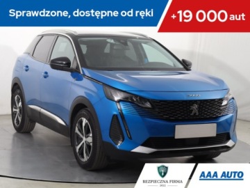 Peugeot 3008 II Crossover Facelifting  1.2 PureTech 130KM 2022 Peugeot 3008 1.2 PureTech, Salon Polska