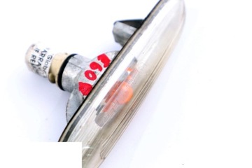 BMW E60 E61 LAMPA SMĚROVKA PRAVÁ PŘEDNÍ 7165742