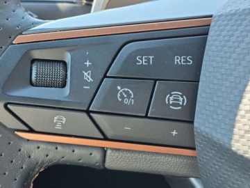 Cupra Leon II Hatchback 2.0 TSI 300KM 2023 Cupra Leon 300km VZ Full link BeatsAudio 2.0 Benzyna 300KM, zdjęcie 18