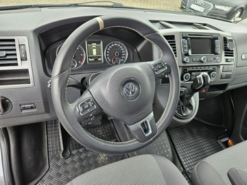 Volkswagen Caravelle T5 Caravelle Facelifting długi rozstaw osi 2.0 BiTDI 180KM 2012 Volkswagen Caravelle 2.0 TDI 180KM DSG 4Motion 9os, zdjęcie 9