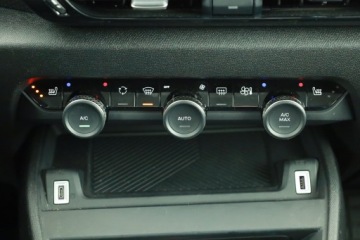 Citroen 2023 Citroen C4 X 1.2 PureTech, Salon Polska, zdjęcie 9