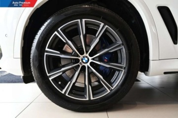 BMW X5 G05 SUV 2.0 25d 231KM 2021 BMW X5 xDrive25dFV23M Pakiet sportowyLED Fog LightAdaptacyjne podwozie M, zdjęcie 19