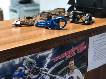 HUSQVARNA TE FE 17-24 ПОДДОНКИ PEGI PRO Комплекты CSP СПЕЦИАЛЬНЫЕ ЧАСТИ COSTA