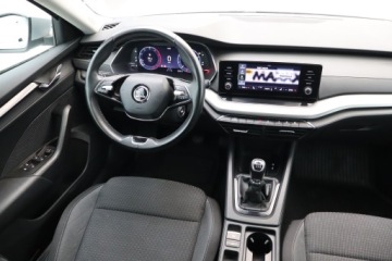 Skoda Octavia IV Kombi 2.0 TDI 115KM 2022 Skoda Octavia 2.0 TDI, 1. Właściciel, Serwis ASO, zdjęcie 6