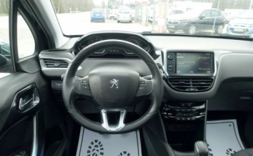 Peugeot 208 I Hatchback 3d 1.6 e-HDI 92KM 2013 Peugeot 208 1.6e-HDI 92KM Oryginalny lakier i szyby Panoramiczny dach Klim, zdjęcie 13