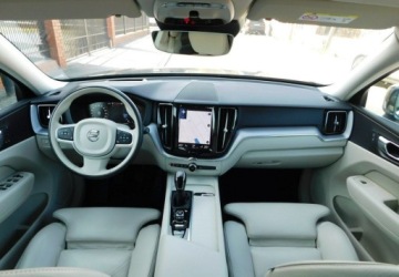 Volvo XC60 II Crossover D3 150KM 2020 Volvo XC 60 z Gwarancja Kamery 360 BLiS Skora Bezowa Panorama Dach 2.0, zdjęcie 1