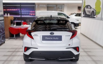 Toyota C-HR I Crossover Facelifting 2.0 Hybrid Dynamic Force 184KM 2023 Toyota C-HR 2.0 C-HR GR Sport 2.0 Hybryda 184KM, zdjęcie 4