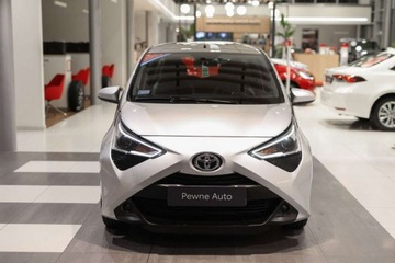 Toyota Aygo II Hatchback 3d Facelifting 1.0 VVT-i 72KM 2019 Toyota Aygo 1.0 VVT-i X-play czujniki parkowania Benzyna 72KM, zdjęcie 1