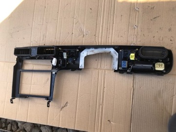 KONZOLA DESKA PLOCHA MAZDA 626 91-97 LIFTBACK