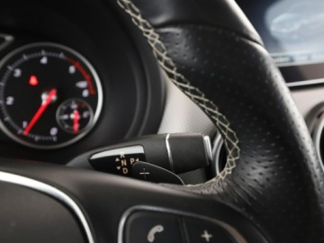 Mercedes Klasa B W246 Sports Tourer Facelifting 1.5 180 d 109KM 2017 Mercedes B 180 automat full LED navi klima, zdjęcie 28