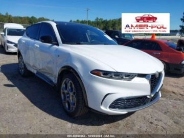 Alfa Romeo 2024 Alfa Romeo Tonale ti, 2024r., 4x4, 1.3L 1.3 Benzyna 180KM