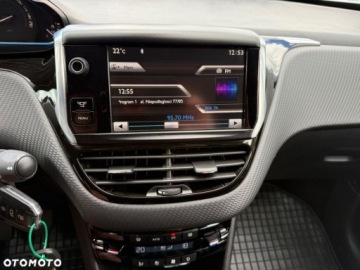 Peugeot 2008 I SUV 1.2 VTi 82KM 2014 Peugeot 2008 Peugeot 2008 PureTech 82 Style 1.2 Benzyna 82KM, zdjęcie 3
