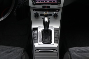 Volkswagen CC 2.0 TDI CR DPF BlueMotion Technology 140KM 2013 VW CC 2.0 TDI, DSG, Navi, Xenon, Klima, zdjęcie 15