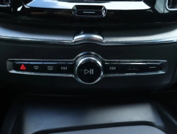 Volvo XC60 II Crossover D4 190KM 2019 Volvo XC60 D4, Salon Polska, Serwis ASO, 187 KM, zdjęcie 17