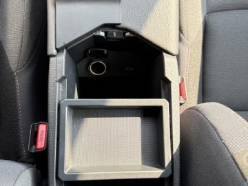 Toyota C-HR II SUV 1.8 Hybrid 140KM 2024 Toyota C-HR 1.8 Hybrid Style 1.8 Hybrid Style | au, zdjęcie 24