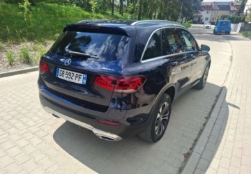 Mercedes GLC C253 SUV Plug-In 2.0 300e 320KM 2021 Mercedes-Benz GLC Mercedes-Benz GLC 300 e 4-Matic 2.0 Hybryda Plug-in 320KM, zdjęcie 3