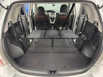 Toyota Verso Minivan 1.8 Valvematic 147KM 2010 Toyota Verso duze rodzinne 7osobowe przestronne auto w benzynie i automac, zdjęcie 34