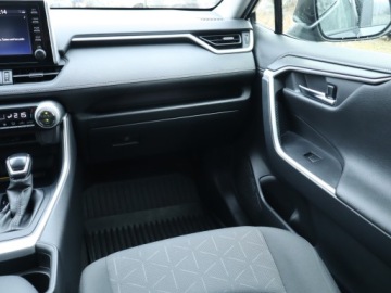 Toyota RAV4 V SUV 2.5 Hybrid Dynamic Force 218KM 2019 Toyota RAV 4 2.5 Hybrid, Salon Polska, Serwis ASO, zdjęcie 7