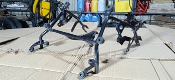 YAMAHA TDM 850 4TX КРЫШКА РАМЫ ОБЛЕКТЕЛЯ ПЕРЕДНЕЕ КРЕПЛЕНИЕ ОБЛЕКТОРА