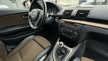 BMW Seria 1 E81/E87 2010 BMW 116 2.0 Benzyna Zarejestrowany Ubezpieczony, zdjęcie 18