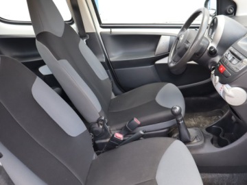 Citroen C1 I Hatchback 3d Facelifting 1.0 i 68KM 2012 Citroen C1 1.0, zdjęcie 8