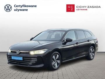 Volkswagen Passat B8 Variant Facelifting 2.0 TDI SCR 150KM 2025 Volkswagen Passat Variant Elegance Matrix ACC Digital Cockpit Hak FV23