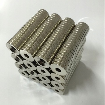 Magnes neodymowy 15 x 3 mm z otworem Mocny 5 szt