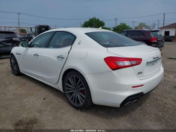 Maserati Ghibli III 2020 Maserati Ghibli S Q4 2020 3.0l 3.0 Benzyna 424KM, zdjęcie 3