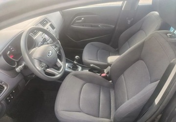 Kia Rio III Hatchback 3d 1.2 DOHC CVVT 85KM 2013 Kia Rio Salon Polska. Od nowosci w jednej rodzinie. 1.2 Benzyna 85KM, zdjęcie 7