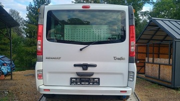 Renault Trafic II Furgon 2.0 dCi 115KM 2013 RENO TRAFIK OSOBOWY z windą, zdjęcie 3