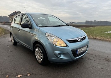 Hyundai i20 I Hatchback 5d 1.2 DOHC 78KM 2009 Hyundai i20 1.2 Benzyna 78KM, zdjęcie 2