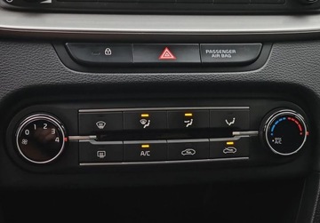 Kia Ceed III Hatchback 1.0 T-GDi 120KM 2020 Kia Ceed SalonPL FV23 Czujniki tyl Grupa Adamowscy Benzyna 120KM, zdjęcie 17