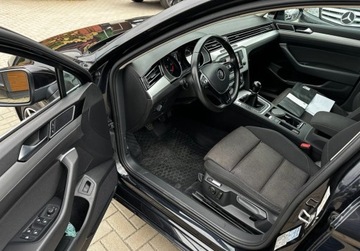 Volkswagen Passat B8 Variant 2.0 TDI BlueMotion SCR 150KM 2017 Volkswagen Passat 2,0 TDI 150 KM 4-Motion Serwis GWARANCJA Zamiana Zarejes, zdjęcie 5