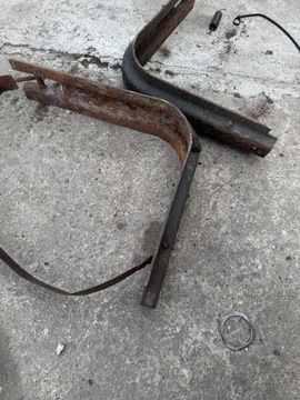 IVECO DAILY II DRŽÁKY NÁDRŽE PALIVA