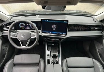 Volkswagen Passat B8 Variant Facelifting 1.5 TSI EVO 150KM 2024 Volkswagen Passat Elegance 1.5 TSI ACT mHEV DSG 1.5 Benzyna 150KM, zdjęcie 3