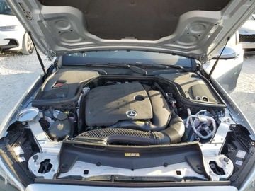 Mercedes Klasa E W213 2021 Mercedes-Benz Klasa E E 350 4Matic 2021 2.0l 2.0 Benzyna 255KM, zdjęcie 6