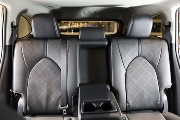 Toyota Highlander III 2.5 248KM 2021 Toyota Highlander 2.5 Hybrid Executive Skyview JBL HAK FV23 2.5 Hybryda, zdjęcie 9