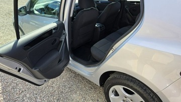 Volkswagen Golf VI Hatchback 5d 1.6 TDI-CR DPF 105KM 2009 Volkswagen Golf 2xPDC, AC auto, zdjęcie 9