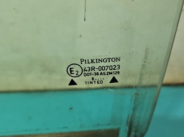 SKLO (OKNO) DVEŘE PŘEDNÍ LEVÝ SEAT AROSA ŘIDIČE 98R